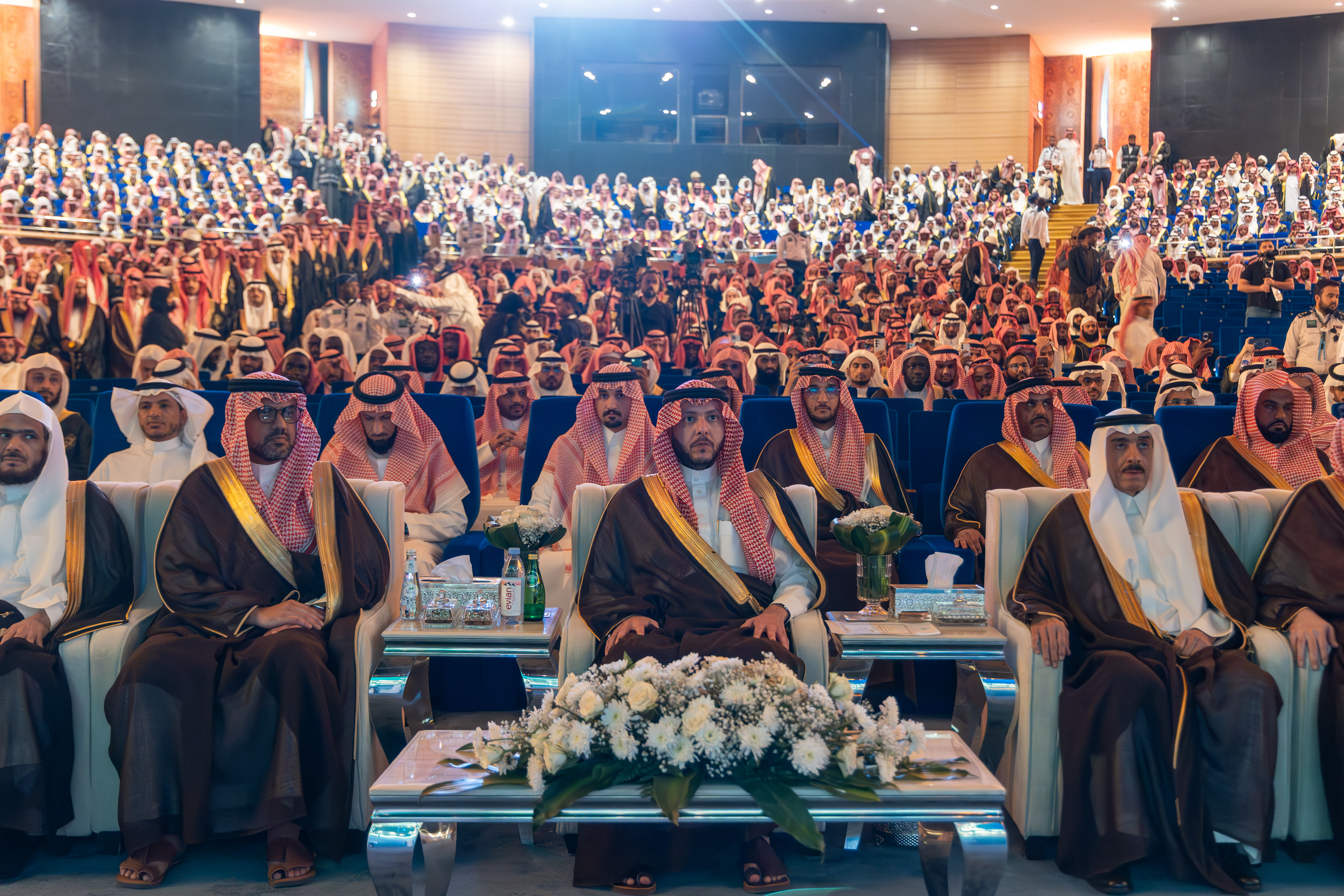برعاية سمو أمير منطقة المدينة المنورة وحضور وتشريف نائب أمير المنطقة .. الجامعة الإسلامية تحتفل بتخريج الدفعة الـ62 من طلابها